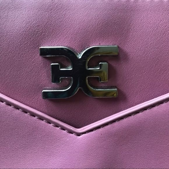 SAM EDELMAN Crossbody Cherry Blossom Adley Adjustable Strap NWOT Size 11” x 7.5” - Picture 2 of 8